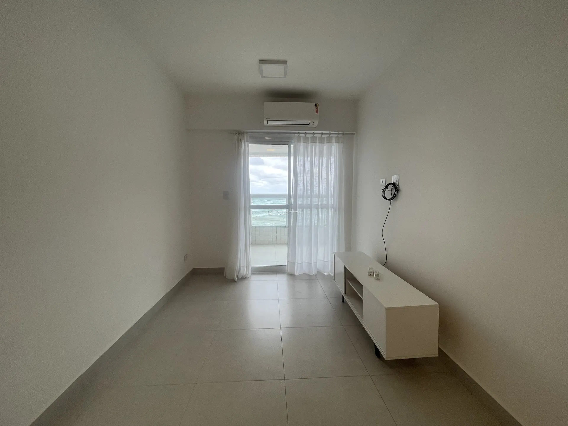 Apartamento para alugar em Flórida Praia Grande | Daiana Franco Imóveis - Flórida em Praia Grande - foto 5 - IMG_6038