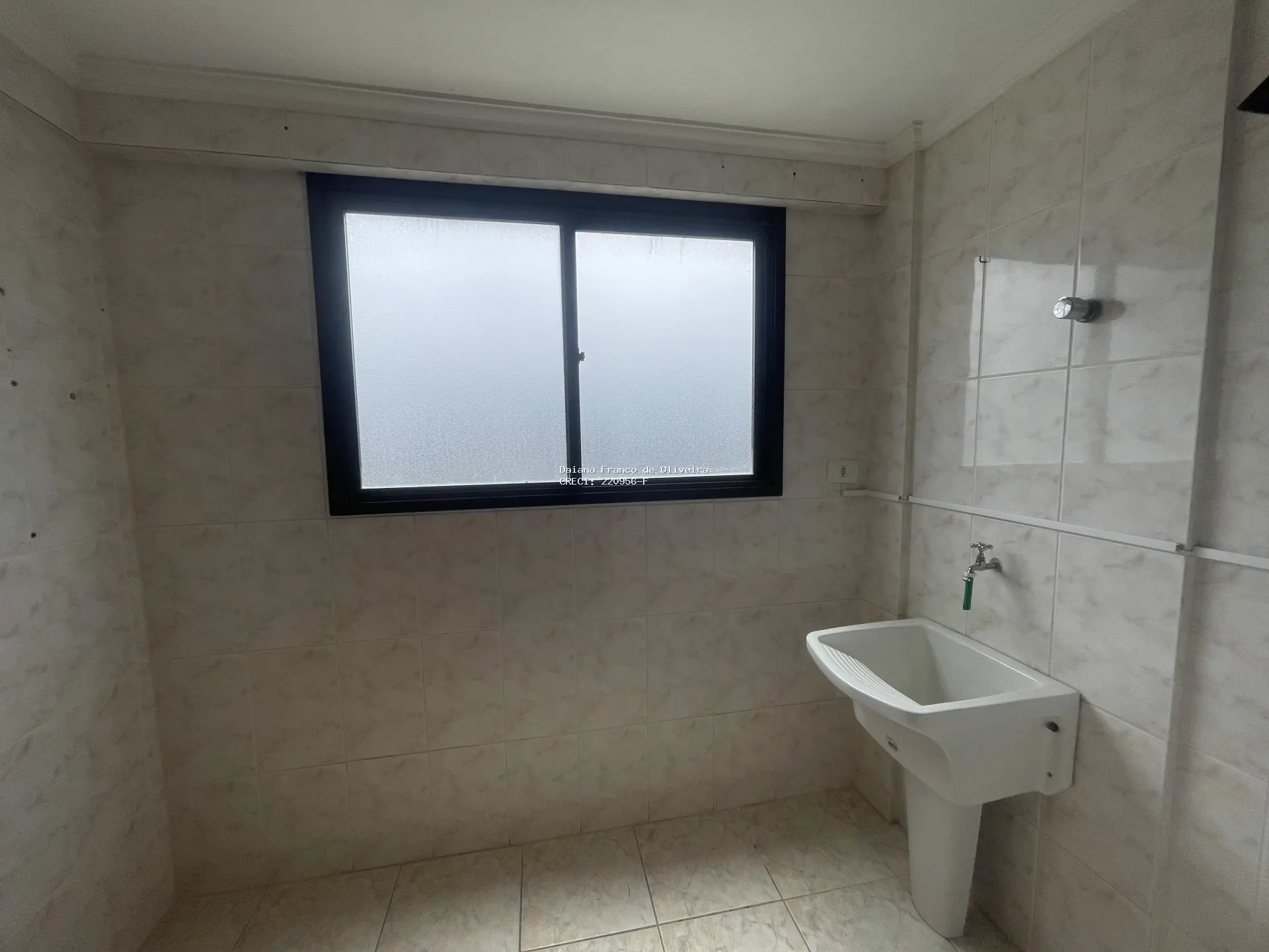 Apartamento à venda em Centro Mongaguá - Centro em Mongaguá - foto 3 - IMG_8598