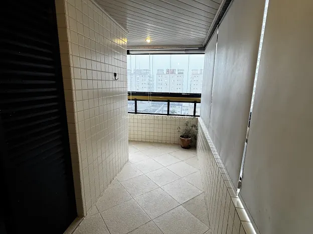 Apartamento com 3 sacadas - Caiçara em Praia Grande - foto 8 - IMG_5006