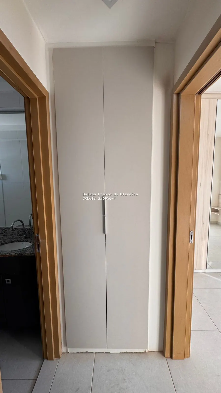 🌊 Apartamento Vista Mar Espetacular a Apenas 100 Metros da Praia! - Caiçara em Praia Grande - foto 12 - 6 ARMÁRIO