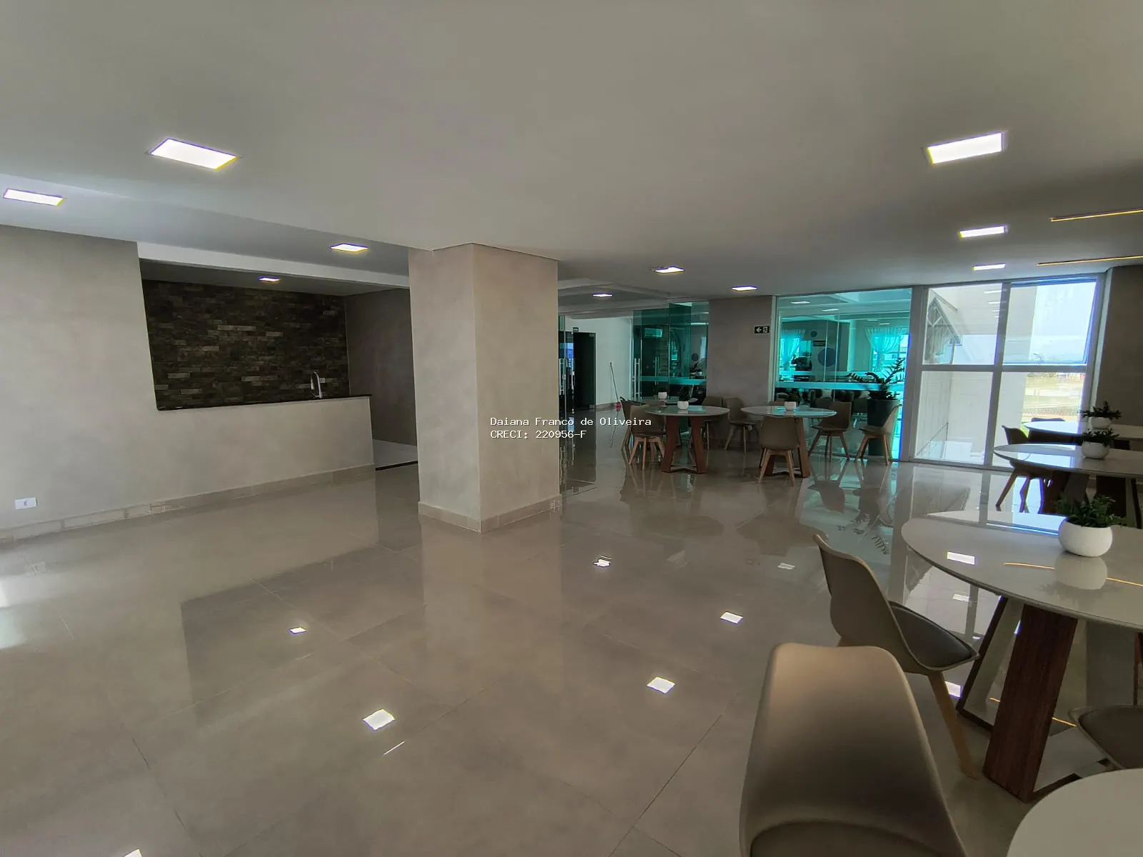 Apartamento à venda em Guilhermina Praia Grande | Daiana Franco Imóvei - Guilhermina em Praia Grande - foto 4 - WhatsApp Ima…