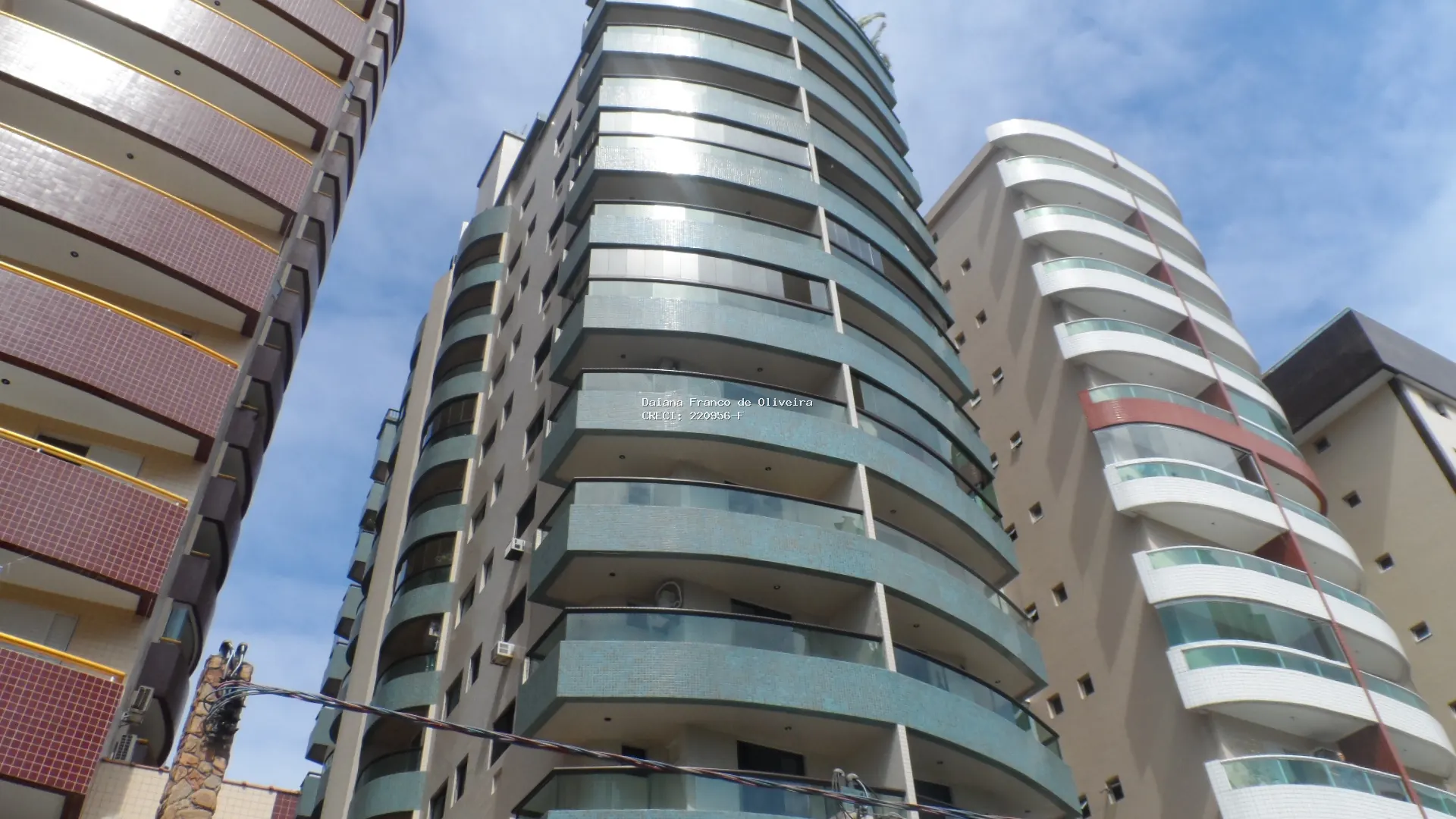 Apartamento à venda em Maracanã Praia Grande | Daiana Franco Imóveis - Guilhermina em Praia Grande - foto 2 - 1-01.FACHADA