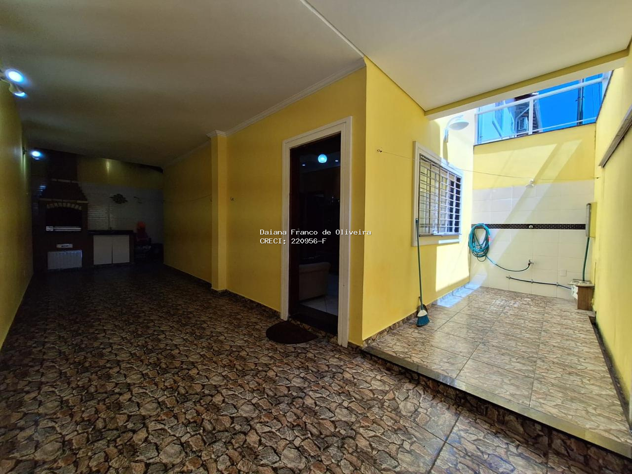 Sobrado a venda no bairro tupi - Tupi em Praia Grande - foto 2 - 2af48855-a6a9-4395-91cb-7f728f718723
