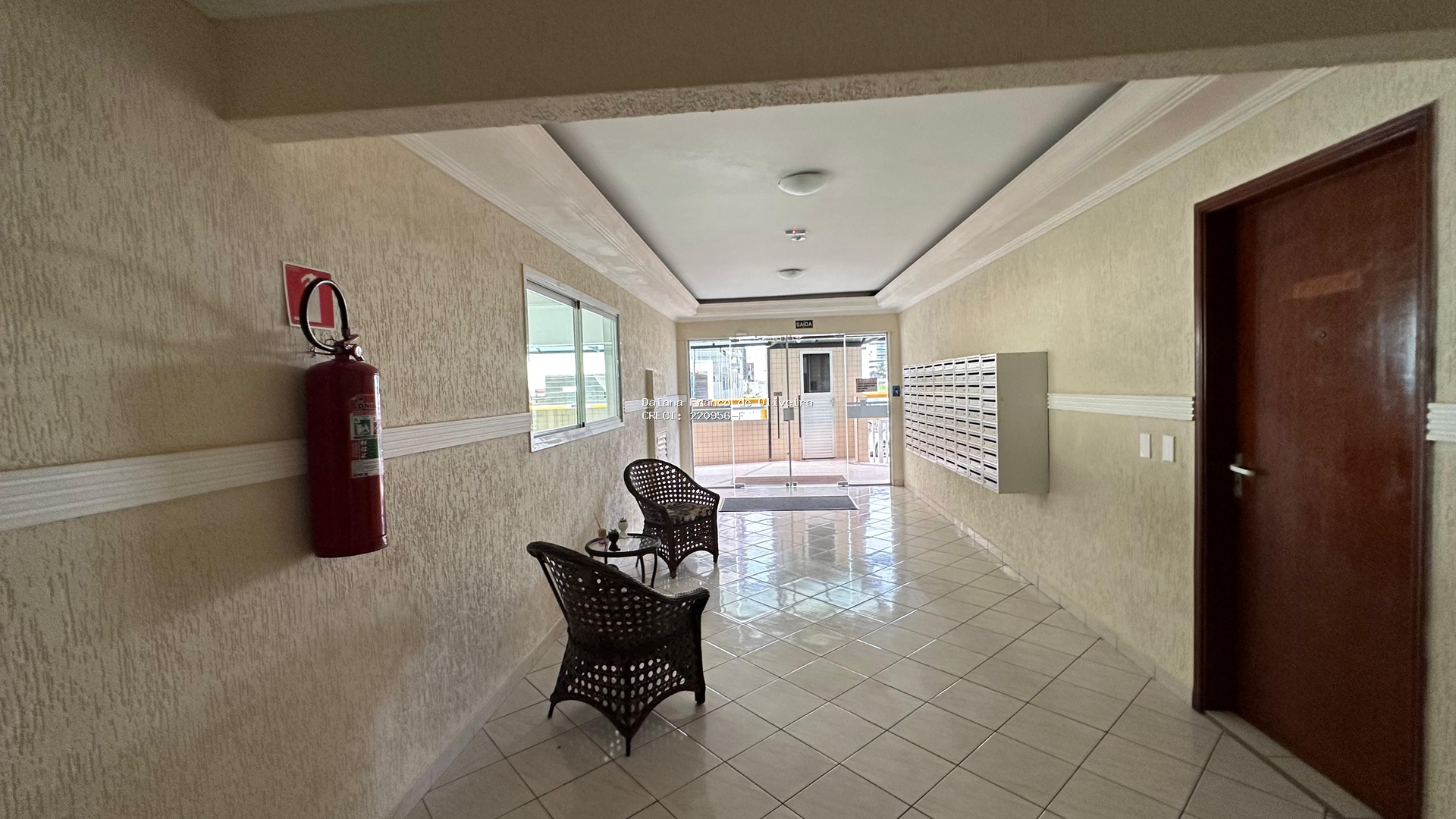 Kitnet à venda em Aviação Praia Grande | Daiana Franco Imóveis - Aviação em Praia Grande - foto 14 - 14-HALL DE ENTRADA